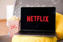 Wajib Ditonton! 5 Film Terbaik Netflix ini Bikin Betah di Rumah