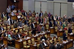 Muda dan Kaya, Ini 8 Anggota DPR Milenial Berharta Miliaran Rupiah