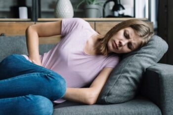 Tak Perlu Obat, Ini Tips Redakan Nyeri Perut Saat Menstruasi
