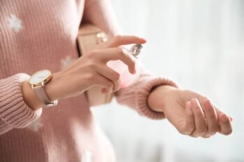 Ternyata Ini Cara yang Benar Pakai Parfum Biar Awet Wangi