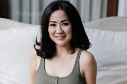Bikin Suami Bahagia Ala Tante Ernie Pemersatu Bangsa
