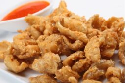 Kerap Dianggap Buruk, Kulit Ayam Ternyata Baik untuk Jantung
