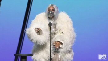 Tak Hanya Lady Gaga, Deretan Seleb Manca Ini Juga Pakai Karya Desainer Indonesia