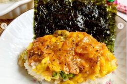 Bingung Nasi Sisa Diolah Apa? Yuk Dibikin Tuna Mentai Rice, Si Kecil Pasti Suka!