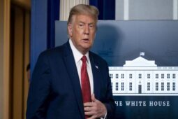 Trump Positif Corona, Berikut Ini Kontroversinya Saat Remehkan Covid-19