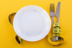 Jangan Ditiru! Inilah 5 Diet Ekstrem yang Tidak Masuk Akal