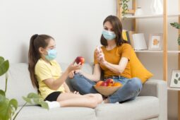 7 Tips untuk Atasi Klaster Keluarga Virus Corona