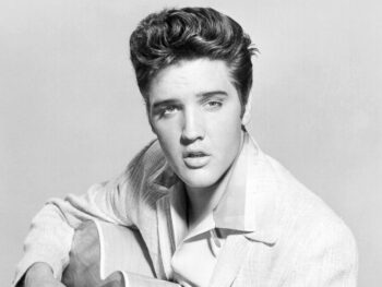 Disegel 50 Tahun, Hasil Autopsi Ungkap Penyebab Kematian Elvis Presley