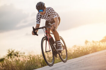 Jari Tangan Sering Kebas Saat Gowes? Waspadai Cyclist’s Palsy