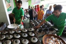 Sering Dikira Sama, Ini Perbedaan Serabi Solo dan Serabi Bandung
