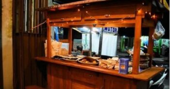 Patut Dicoba! Ini 4 Kuliner Khas Angkringan di Solo