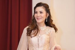 Duh Cantiknya Margaret Vivi, Istri Konglomerat Solo dan Calon Mertua Boy William