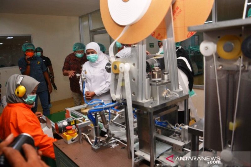 Gubernur Jawa Timur Berencana Bagikan Masker Kepada Masyarakat