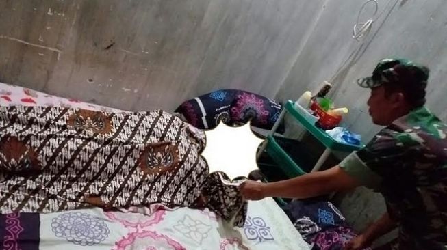 Miris, Pasutri Di Malang Bunuh Diri Minta Dikubur Satu Liang Lahat