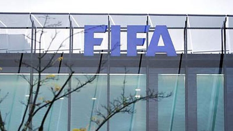 Dokter FIFA Minta Kompetisi Jangan Digelar Dulu, Ini Alasannya