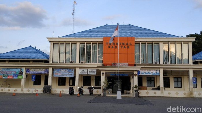 Larangan Mudik Dimulai, Masih Ada Bus Jakarta Bawa Penumpang ke Pacitan