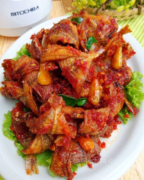 Balado Ikan Asin Kapas, Dijamin Bikin Boros Nasi