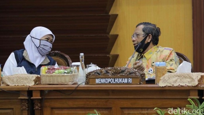 Gubernur Khofifah : Tingkat Kepatuhan Protokol Covid-19 Surabaya Raya Rendah