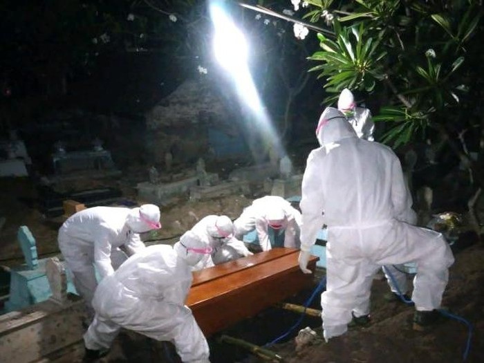 Duh, Kasus Kematian Covid-19 di Indonesia Tembus 10.000