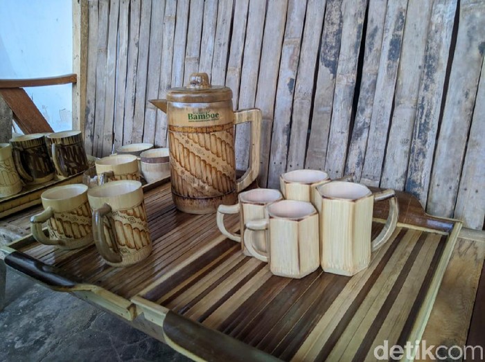 Cantiknya Cangkir Bambu Buatan Pengrajin Bambu Ponorogo