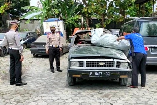 Pikap Angkut Siswa Penerbangan di Jember Kecelakaan, 1 Meninggal