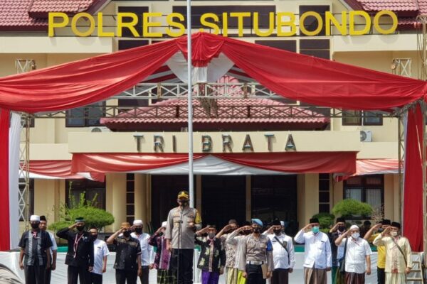 Ratusan Polisi Gabungan Amankan Istigasah Alumni Pesantren Salafiyah Syafi’iyah Situbondo