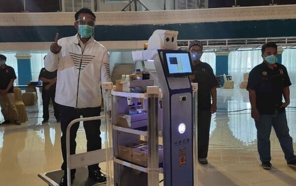 Wow, Robot KECE Buatan Unesa Punya Fitur Terapi Musik untuk Pasien Covid-19