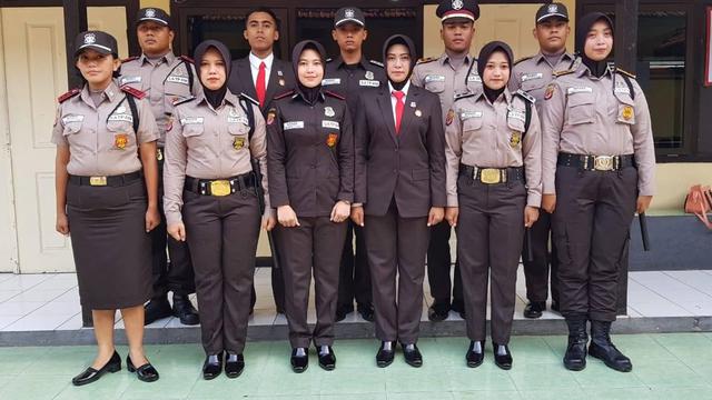 KontraS Khawatir Perubahan Seragam Bikin Satpam Merasa Jadi Polisi