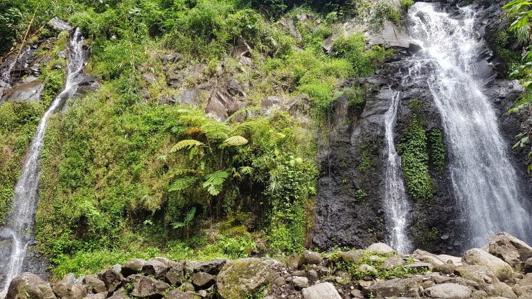 Air Terjun Pengantin dan Mitos Tentang Hubungan yang Semakin Langgeng
