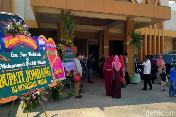 Kepala Kemenag Jombang Gelar Hajatan Mewah saat Pandemi Covid-19
