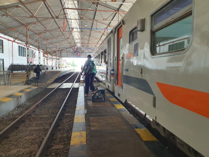 Catat! Ini Syarat Terbaru Naik Kereta Api saat Libur Natal dan Tahun Baru