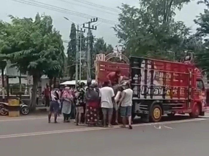 Pakai Truk, Warga Probolinggo Ambil Paksa Jenazah Pasien Gejala Covid-19