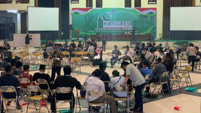 Kongres HMI di Surabaya Ricuh, Orang Luar Disebut Menyusup