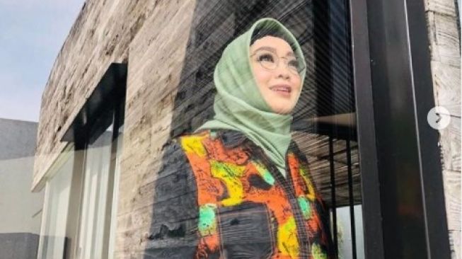 Innalillahi…Artis Top Era 90-an Rina Gunawan Meninggal Sesak Napas