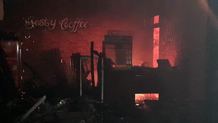 Kafe di Situbondo Terbakar, Kerugian Rp100 Jutaan