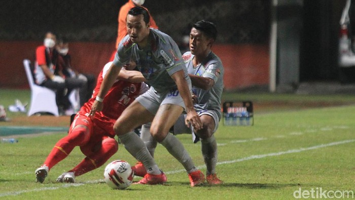 Leg 1 Final Piala Menpora: Robert Akui Gol Cepat Persija Bikin Persib Kewalahan