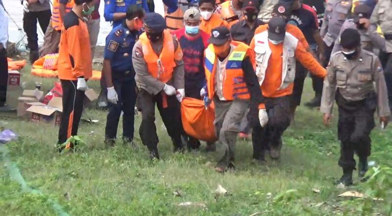 19 Jam Tenggelam di Waduk Dawuhan, Pria Madiun Ditemukan Meninggal