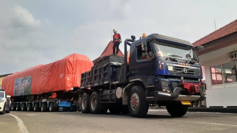 Butuh 3 Hari, Inka Kirim Trainset Ke-31 LRT Jabodebek ke Jakarta