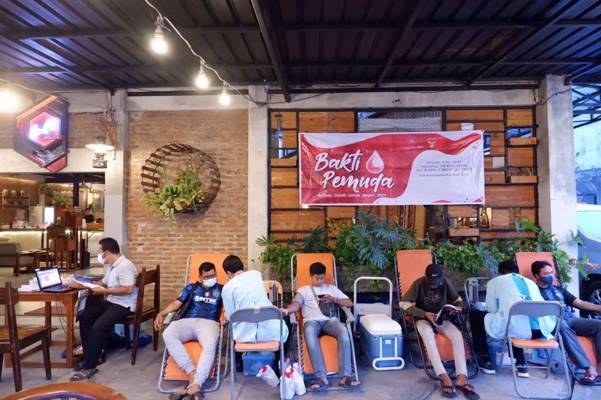 Lewat Donor Darah, Silaturahmi Antarkomunitas di Madiun Makin Erat