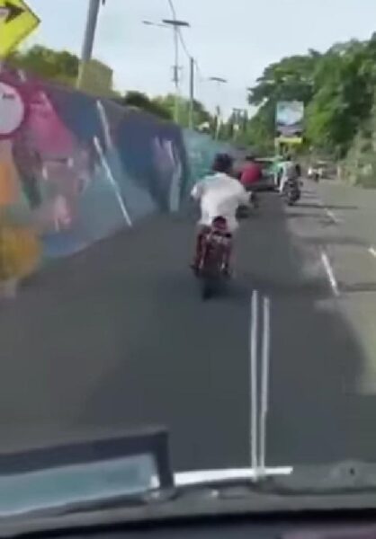 Pengendara Motor Ugal-Ugalan di Jalan Madiun Viral, Diduga Mabuk?