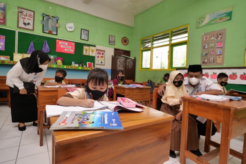 Madiun Level 4 PPKM, PTM Dibatasi Hanya 25% dari Kapasitas