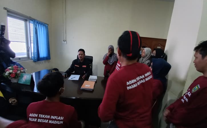 Ngantor di Pasar Besar, Begini Cara Wali Kota Madiun Tekan Angka Inflasi