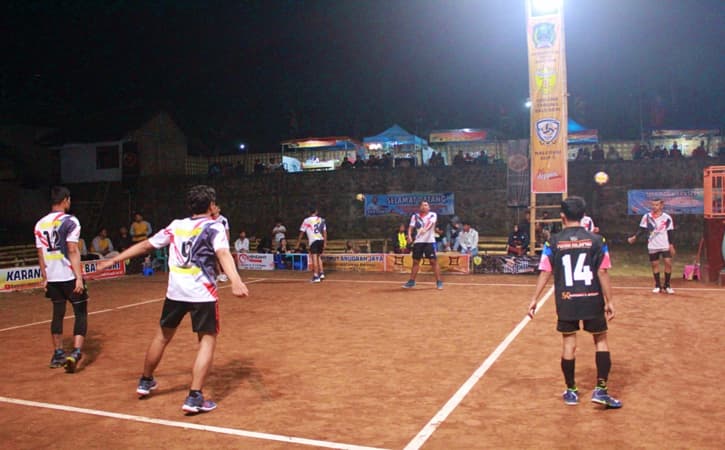 Seru! Karta Heppiii Community Baleasri Magetan Hadirkan Pemain Proliga di Turnamen Voli