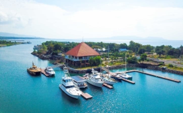 Tiket Masuk Cuma Rp5.000, Pantai Marina Boom Banyuwangi Suguhkan Keindahan & Keseruan