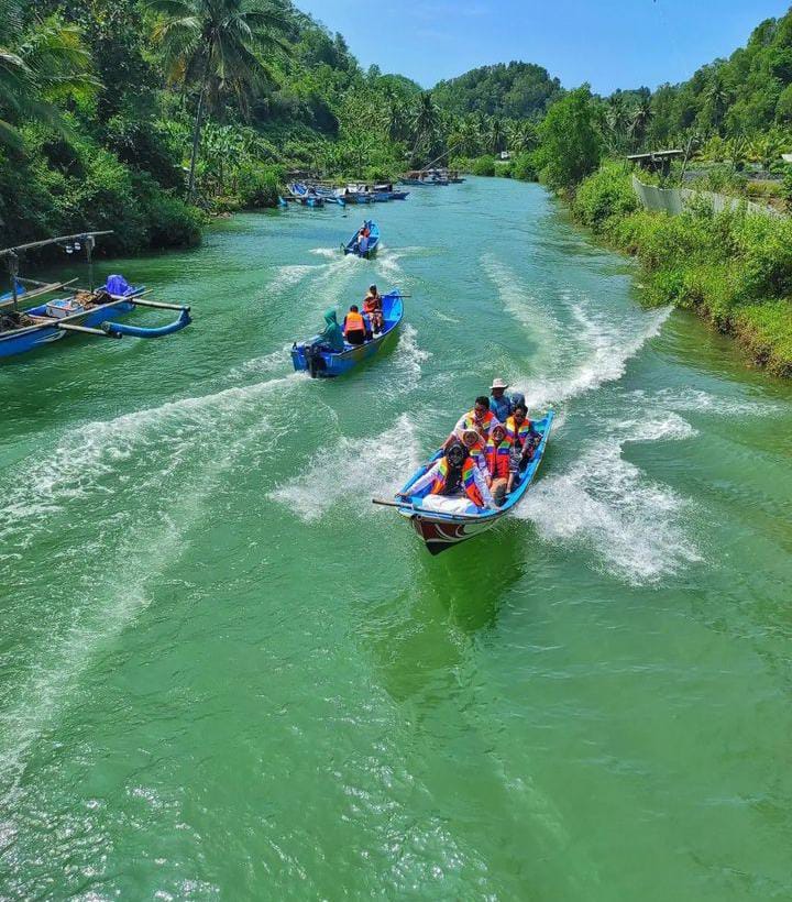 Susur Kali Cokel, Tempat Wisata Eksotis yang Wajib Dikunjungi saat di Pacitan