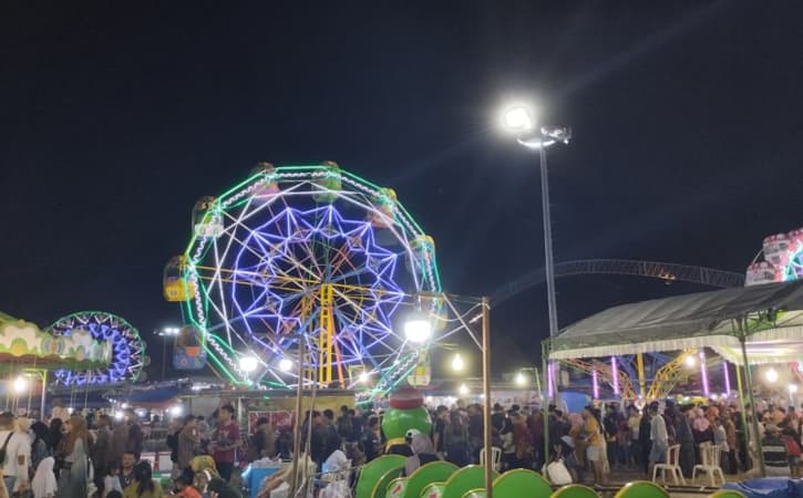 Asyik, Pasar Malam di Alun-Alun Ponorogo Diperpanjang