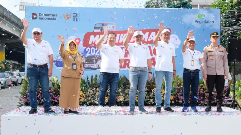 Pegadaian Kanwil VIII Jakarta 1 Lepas 500 Pemudik Program Mudik Aman Berbagi Harapan 2026