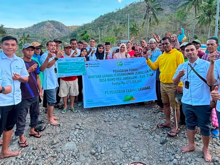 Pegadaian Peduli Salurkan Bantuan untuk Pembangunan Jembatan Raba Sa’u Desa Mawu di NTT