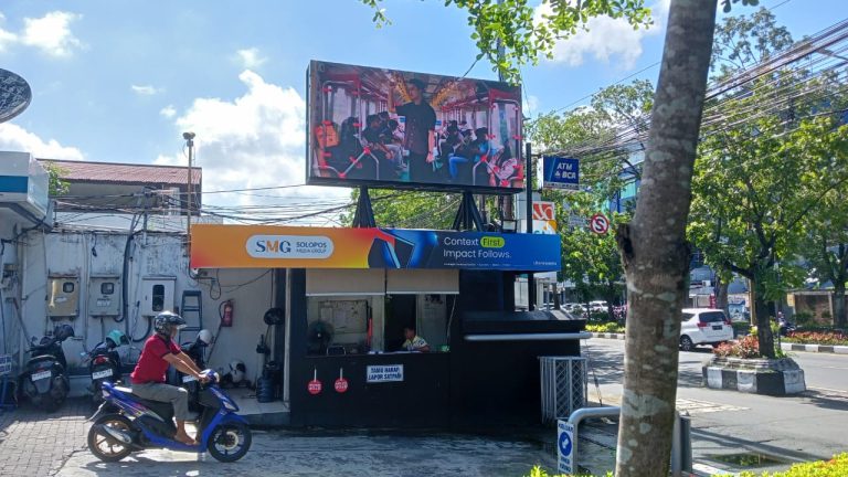 Pembuatan Videotron Outdoor Solopos