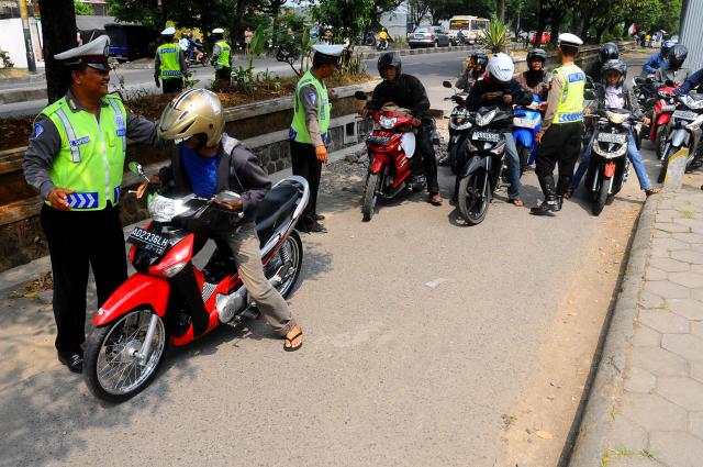 Pro Kontra Razia dan Tilang Kendaraan